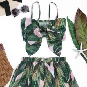 Bowknot Leaf Print Smocked Top With Ruffles Shorts